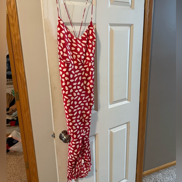 Size small (4) Hello Molly red and cream patterned dress. Only worn once. - Picture 6 of 6